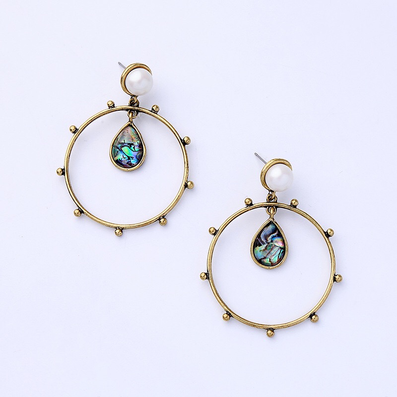 Antique fashion earring