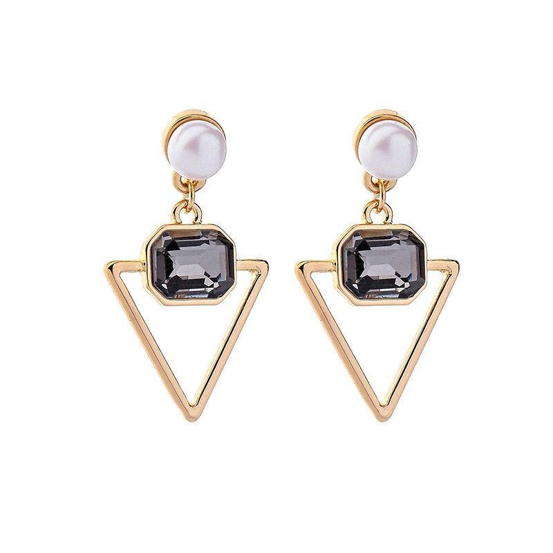 Fashion stone earring